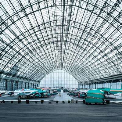 الهيكل الفولاذي المعدل مسبقاً مخزن إطار فولاذي مع غطس حار الرمادية البورلين الإطار الثانوي حل دائم وتخزين